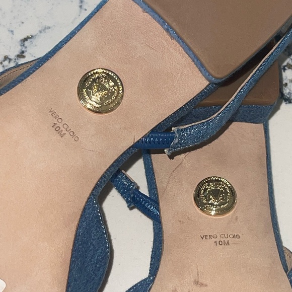 Veronica Beard Cecile Half d'Orsay Slingback Pump
Chic Denim Slingback White Cap - Picture 8 of 9